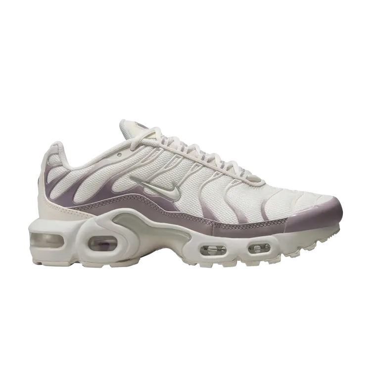 

Кроссовки Air Max Plus GS, цвет Sail Light Violet Ore