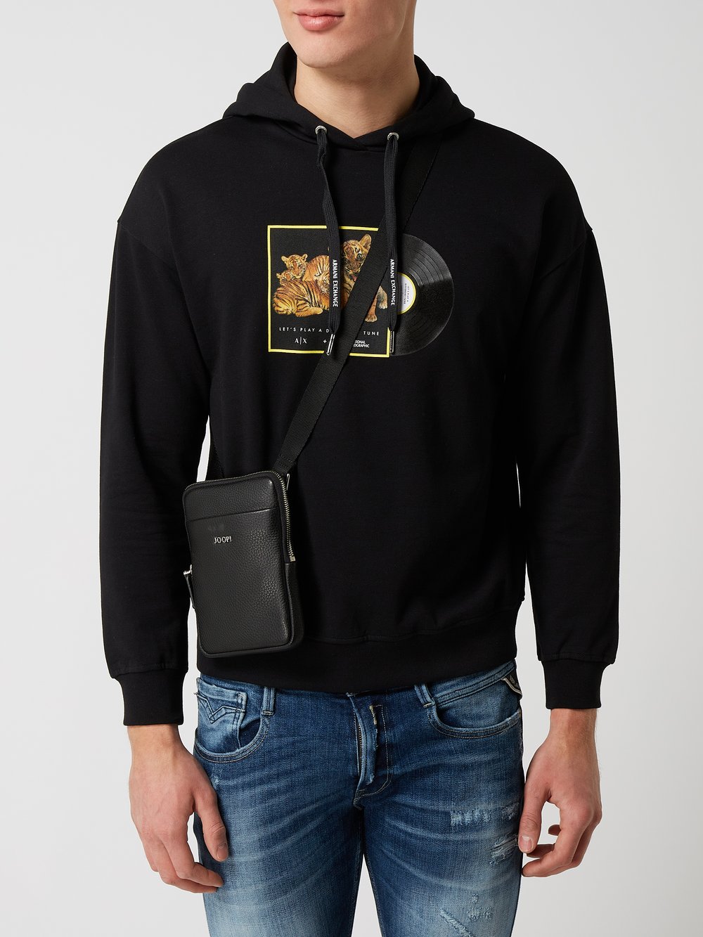 

Кожаная сумка через плечо модель «Рафаэль» JOOP! Collection, черный