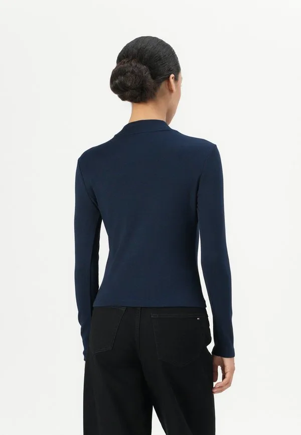 Футболка с длинными рукавами приталенного кроя от cody Tommy Hilfiger, Dark Night Navy — фото 3