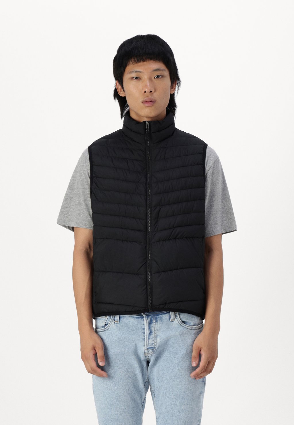 

Жилет JJESTATE PACKABLE COLLAR Jack & Jones, черный