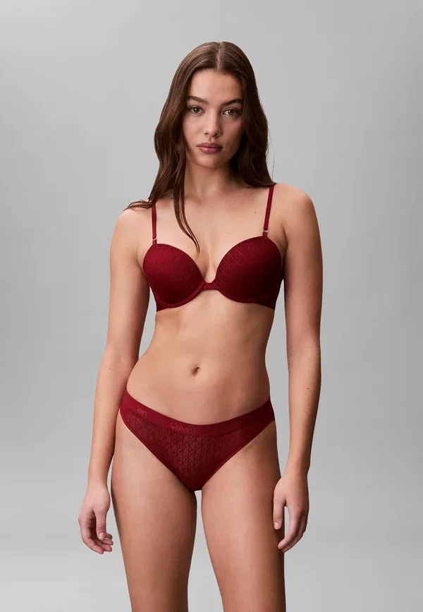 Трусы Calvin Klein, цвет падающая ягода