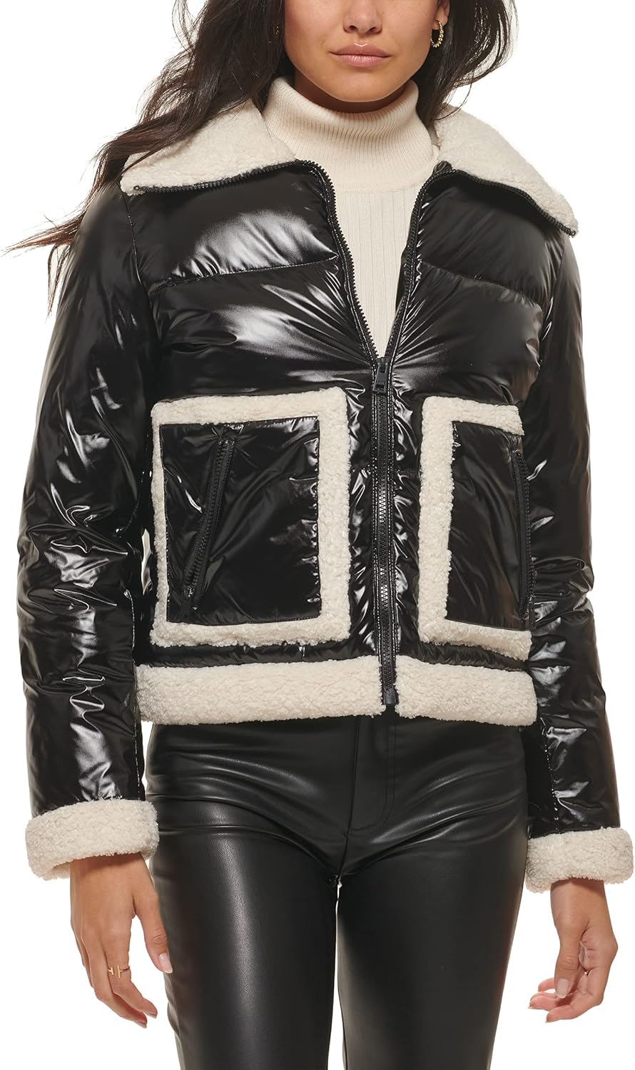 

Levi's Женская пуховик Breanna с искусственным мехом, Pearlized Black Sherpa Pocket