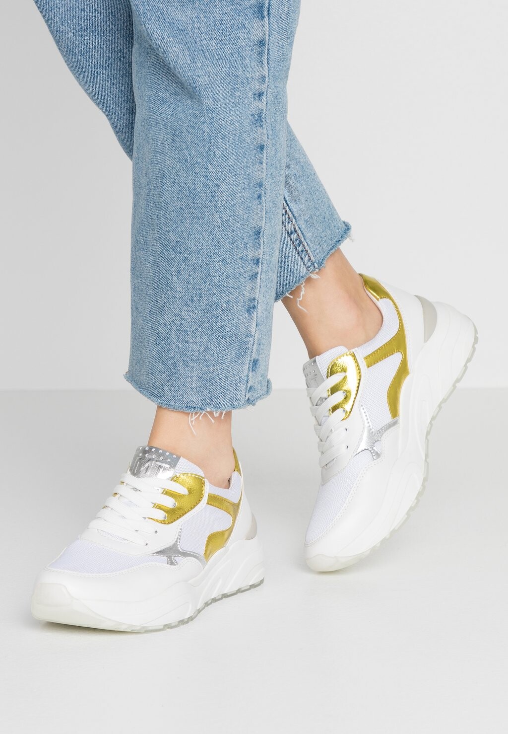 

Низкие кеды Marco Tozzi, цвет white/yellow