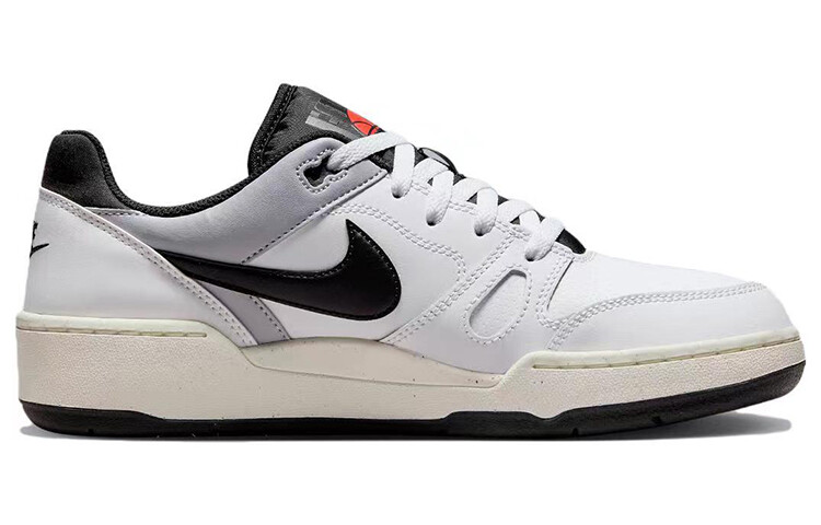 

Мужские кроссовки для скейтбординга Nike Air Force 1, White