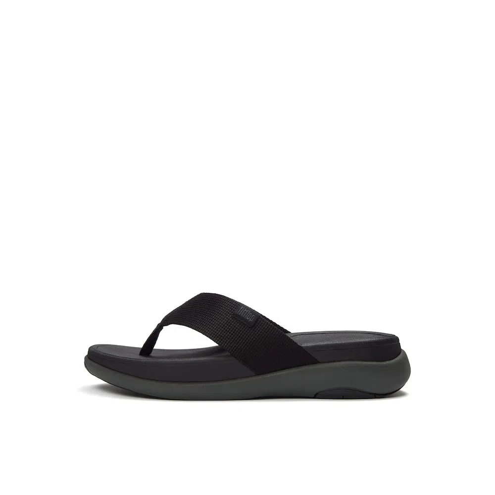Мужские чёрные сандалии F-Mode Go Textured Webbing Toe Post от Fitflop — фото 2