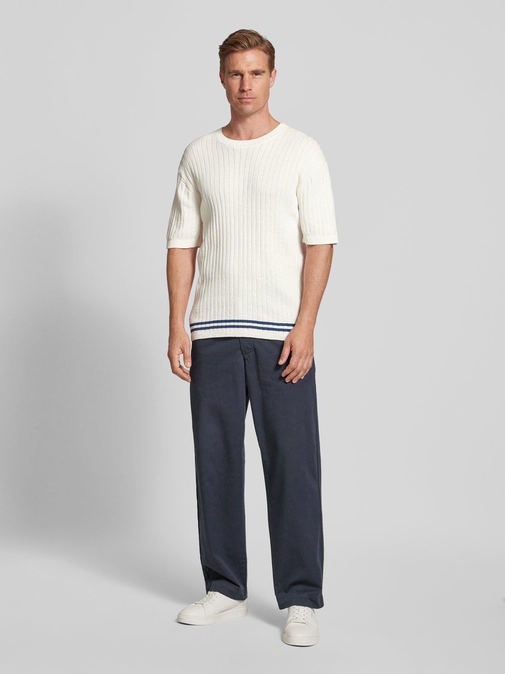 

Футболка в трикотажном исполнении Scotch & Soda, кремовый