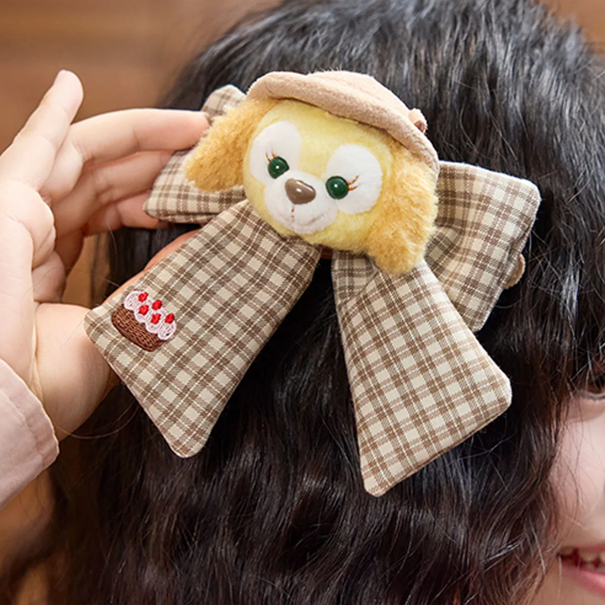 Аксессуар для волос Duffy And Friends Little Classroom Collection Duffy CookieAnn Disney, CookieAnn Hair Accessory Set — фото 4