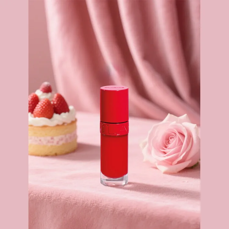 CLARINS Бальзам для губ увлажняющий и успокаивающий, 7 мл, лимитированная серия к 10-летию, #54 Special Tone Rose Red — фото 2