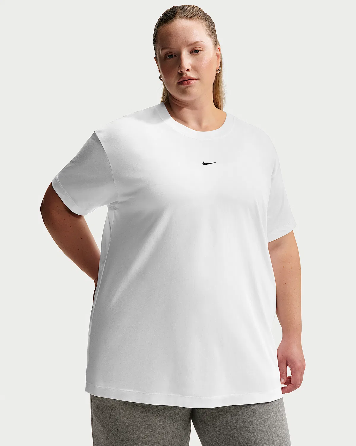 Женская оверсайз футболка с коротким рукавом (плюс сайз) Nike Sportswear Classic, White/Black