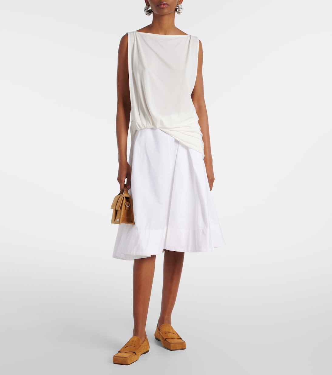 Замшевые пенни-лоферы с тиснением под крокодила Carré Jacquemus, кэмел — фото 3