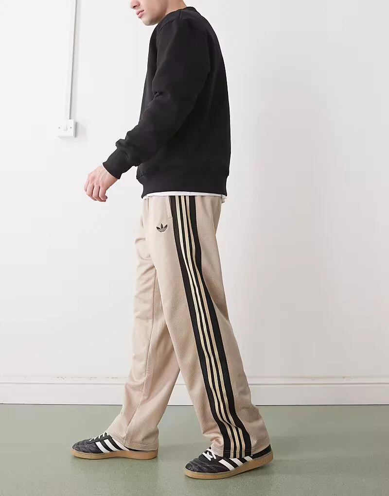 Спортивные брюки Adidas Originals свободного кроя из сетчатой ​​ткани бежевого цвета — фото 3