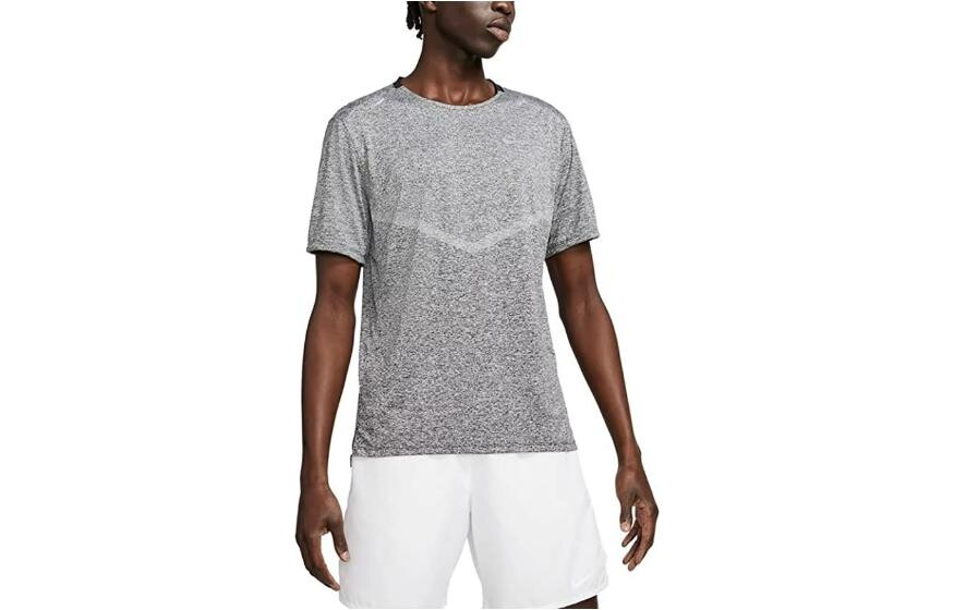 

Футболка мужская серая Nike, серый