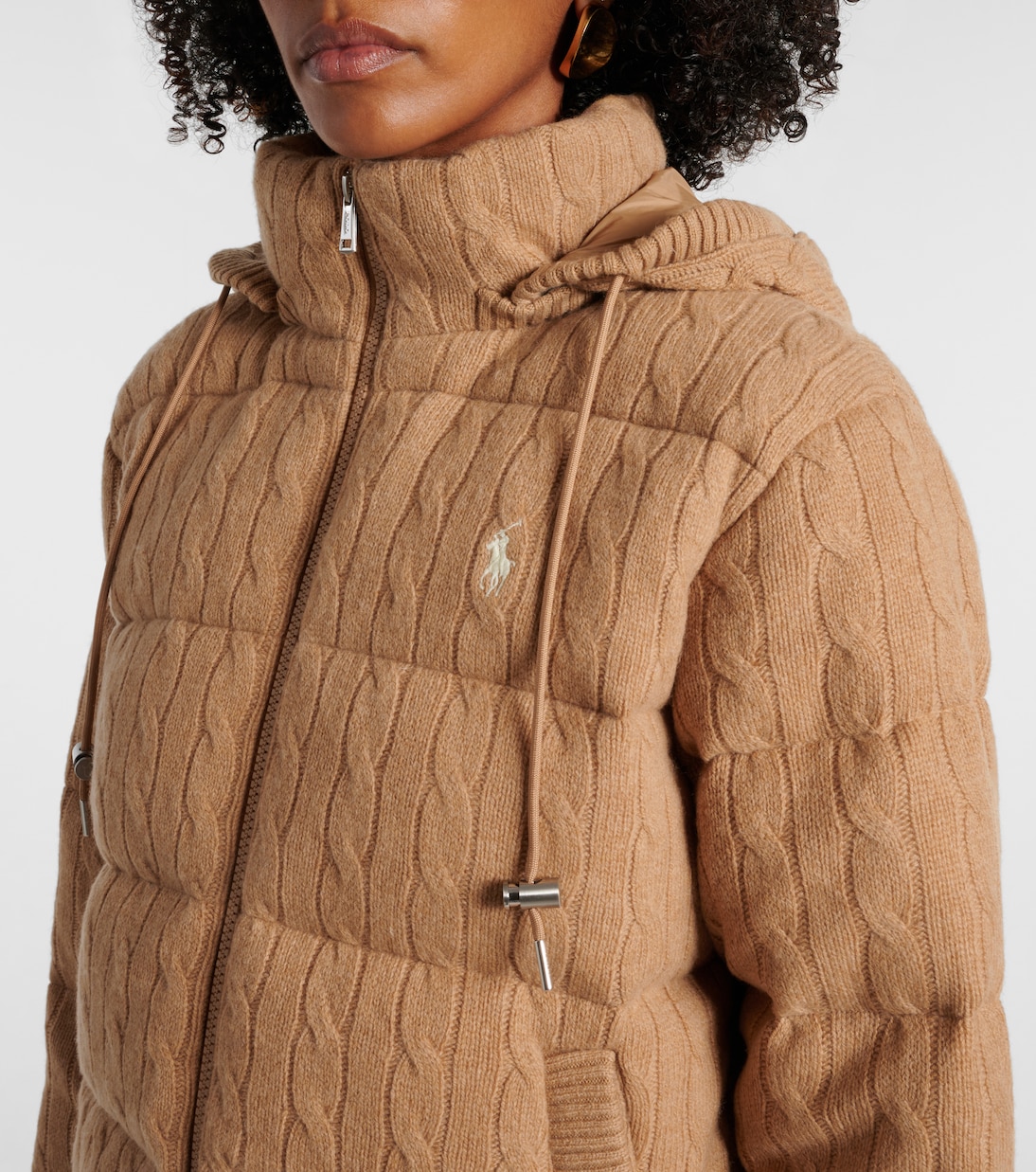 Кашемировая и шерстяная пуховая куртка с узором «косичка» Polo Ralph Lauren, Collection Camel Melange — фото 4