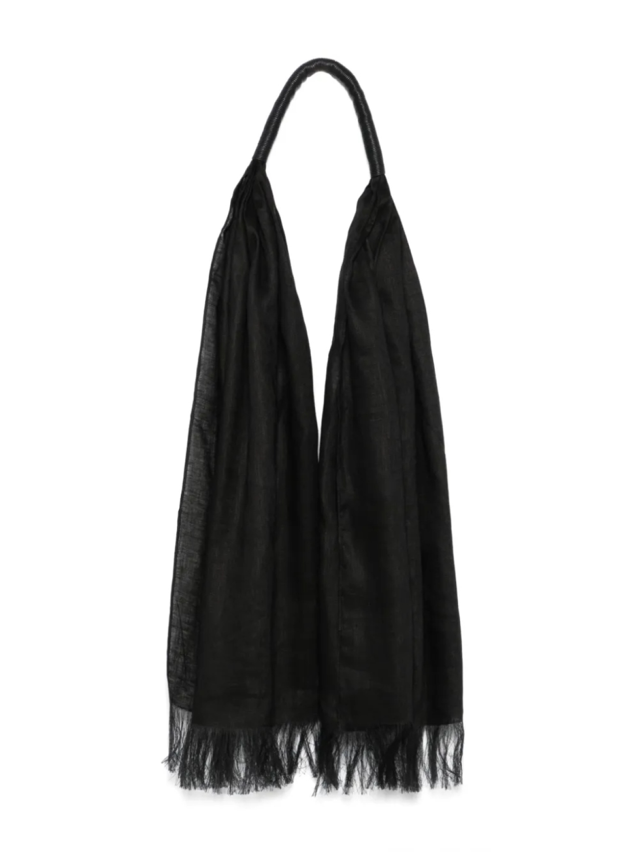 

Issey Miyake шарф с бахромой, черный