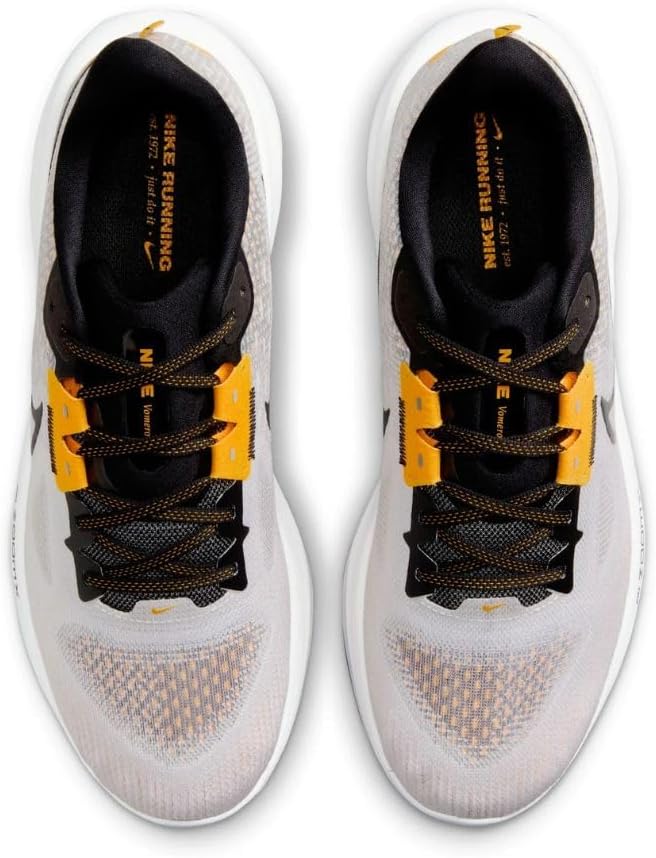 Мужские кроссовки для бега Nike Vomero 17, белый/черный/оранжевый — фото 3