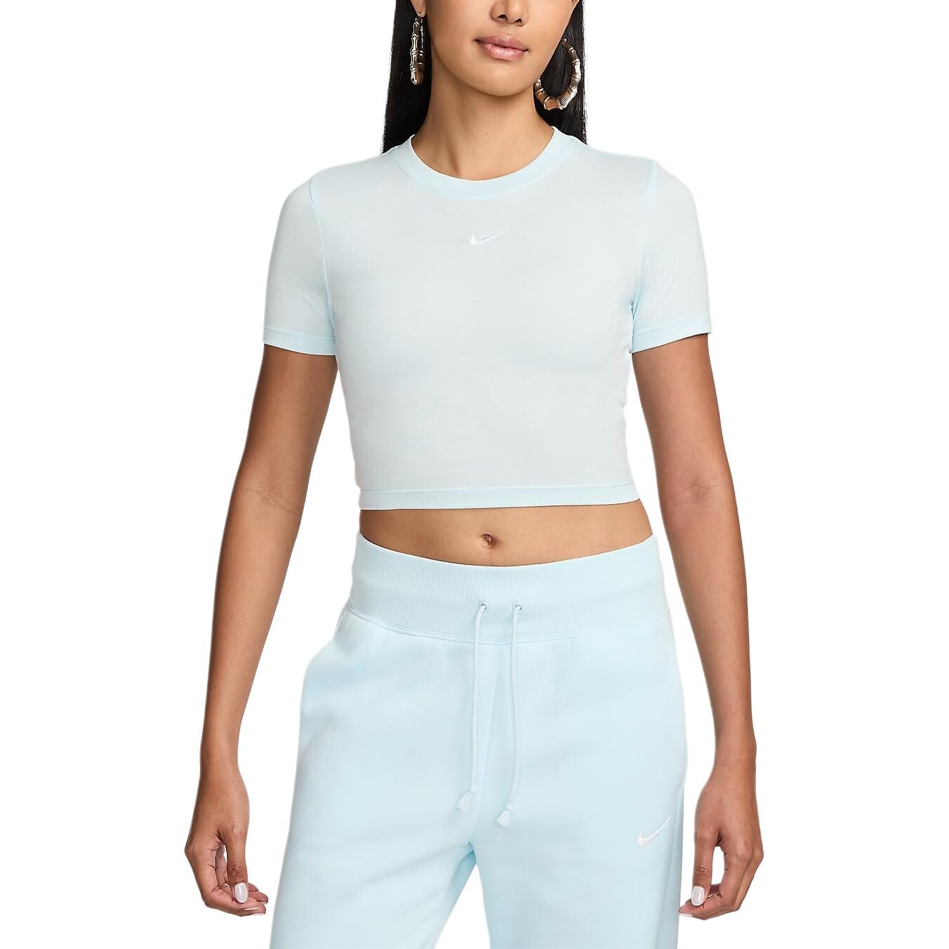 

Футболка серии Sportswear Essentials женская Glacier Blue/белая Nike