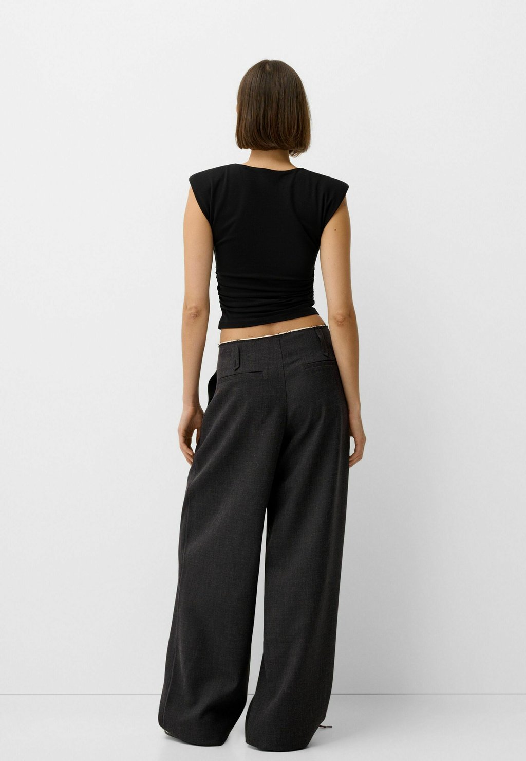 

Брюки TAILORED Bershka, серый