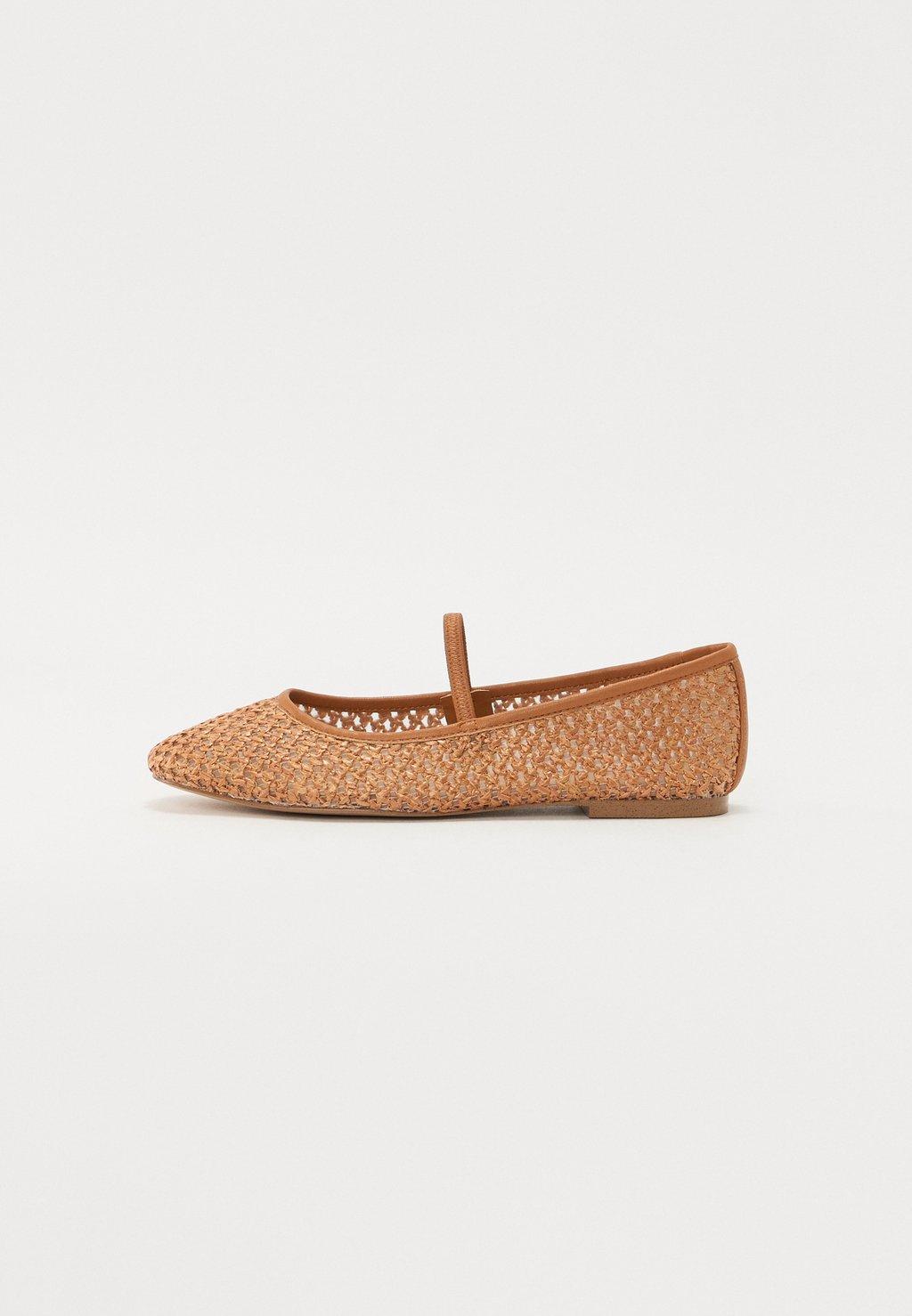 Балетки MAJORCA Steve Madden, цвет Tan Raffia