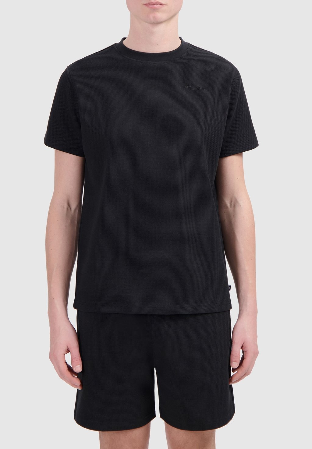 

Базовая футболка REGULAR FIT CREWNECK Ballin, черный