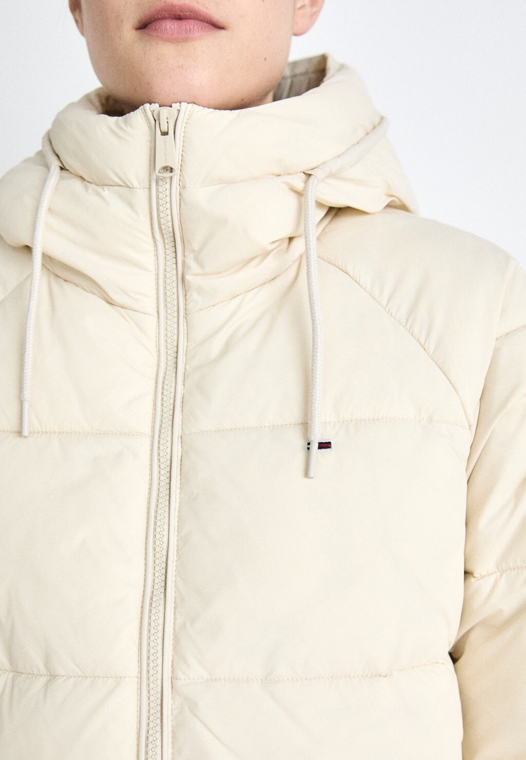 Зимняя куртка ASPEN Tommy Hilfiger, цвет Newsprint — фото 3