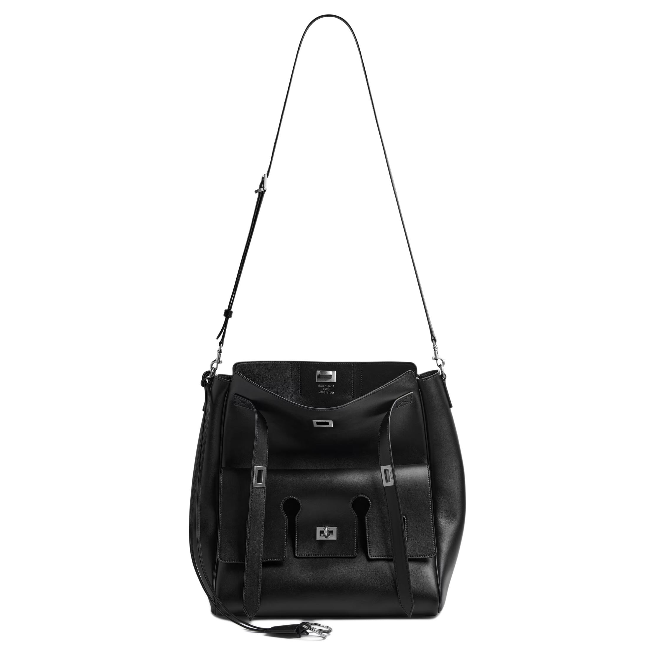 

Balenciaga Сумка-мессенджер Bel Air из телячьей кожи на ремне через плечо мужская черная