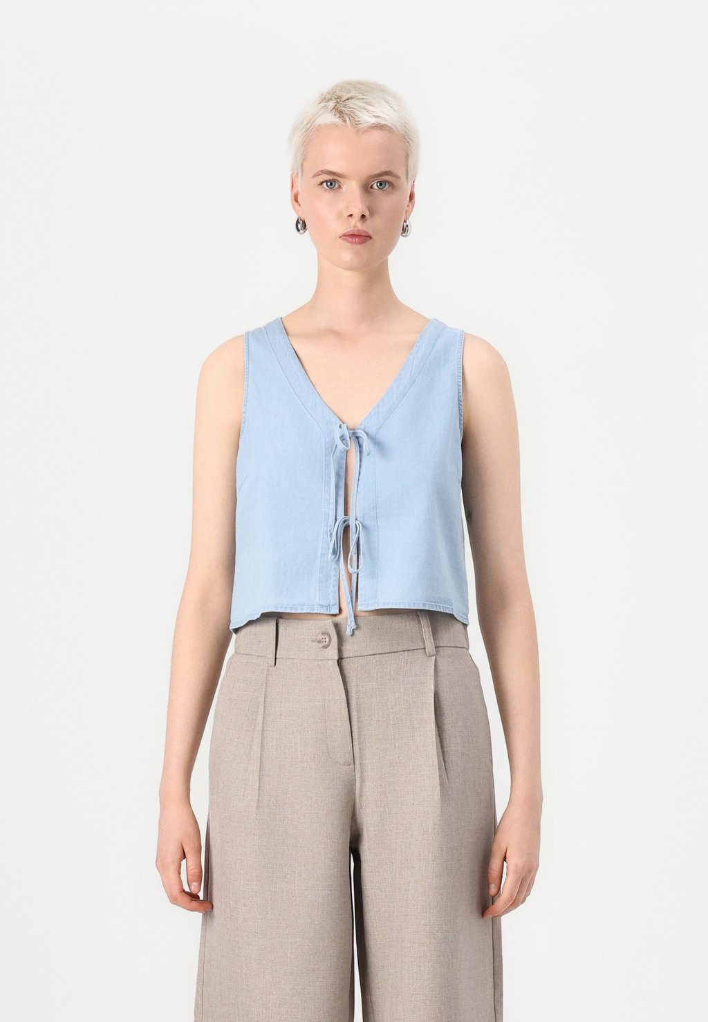 

Блуза ONLNOVA TIE VEST - Top ONLY, цвет Light Blue Denim