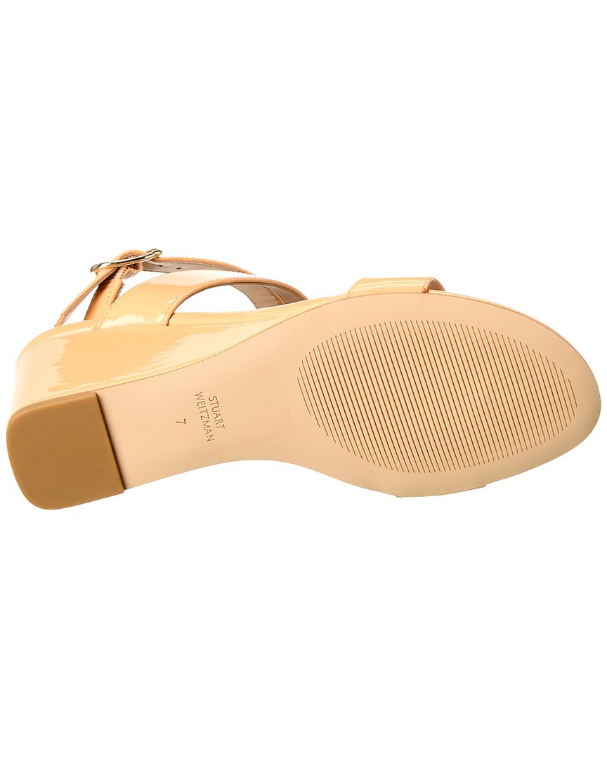 Лакированные босоножки Stuart Weitzman Ave Strap 75 на танкетке, оранжевый — фото 4