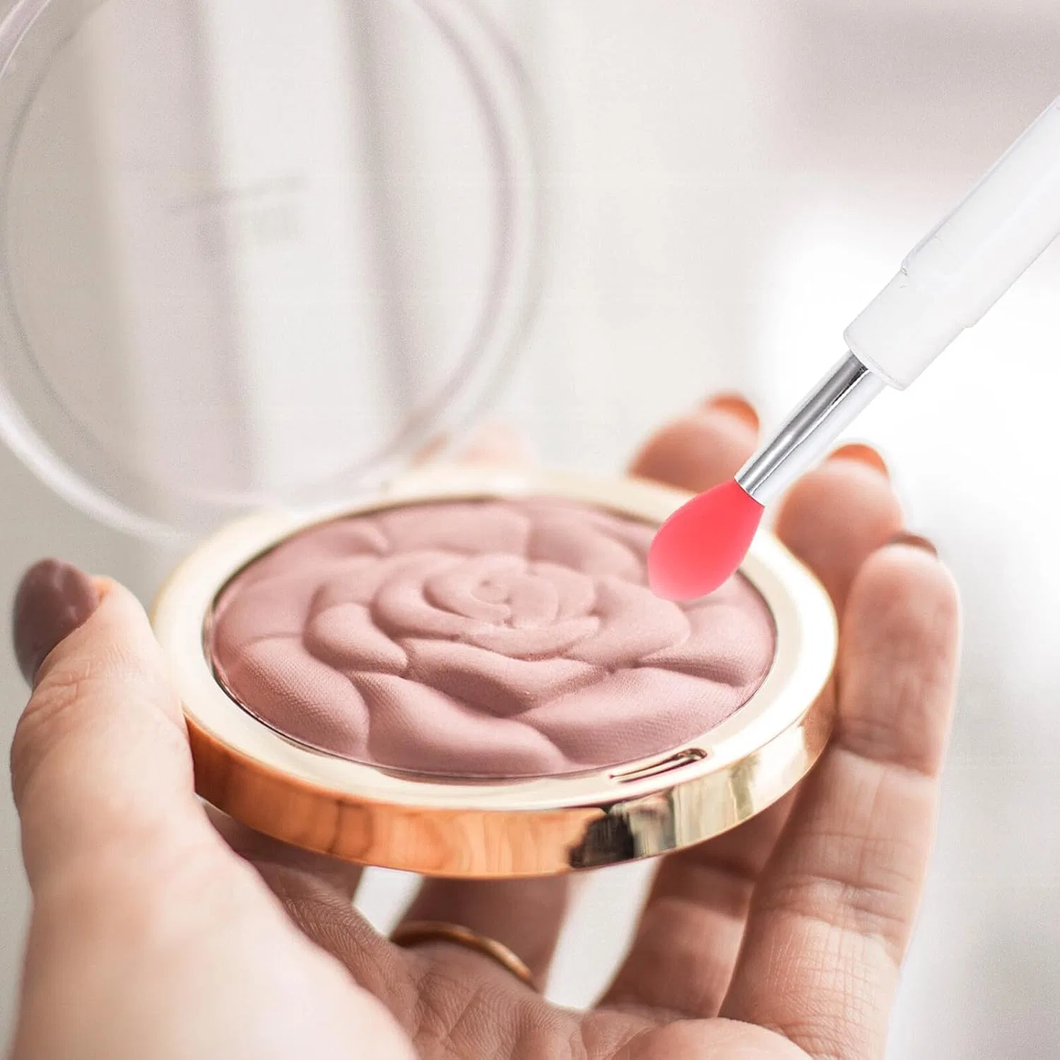 Набор кистей для губ силиконовых, 6 шт, прозрачный розовый с красной щетиной, портативный — фото 4