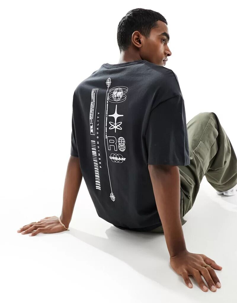 

Черная футболка Jack & Jones Urban с объемным принтом на спине