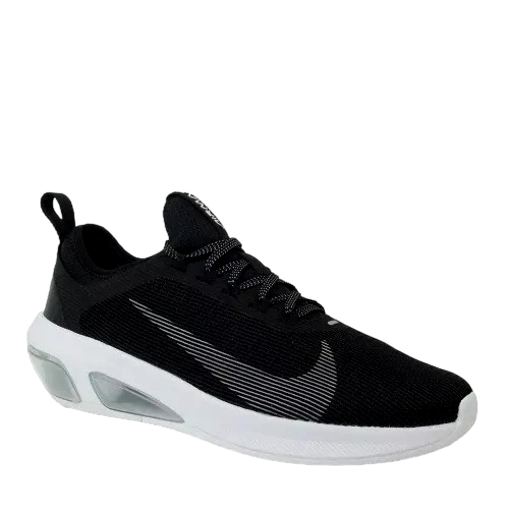 

Кроссовки мужские Nike, черный