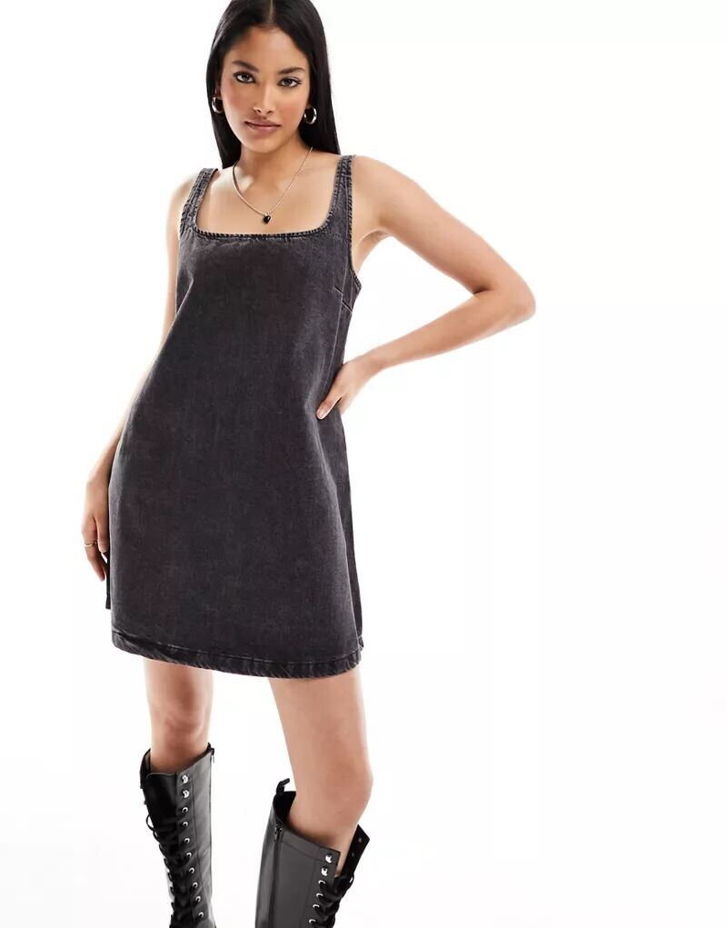 

Черное джинсовое платье-комбинезон ASOS