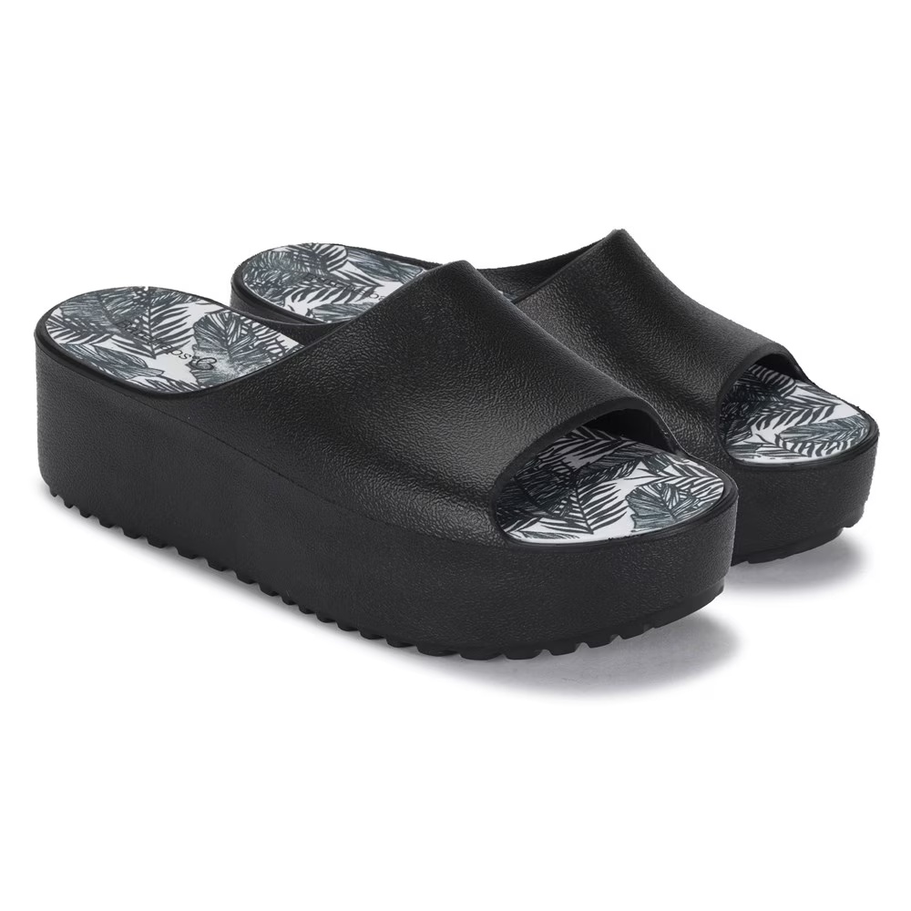 Платформенные босоножки на танкетке Parvati Baretraps, black