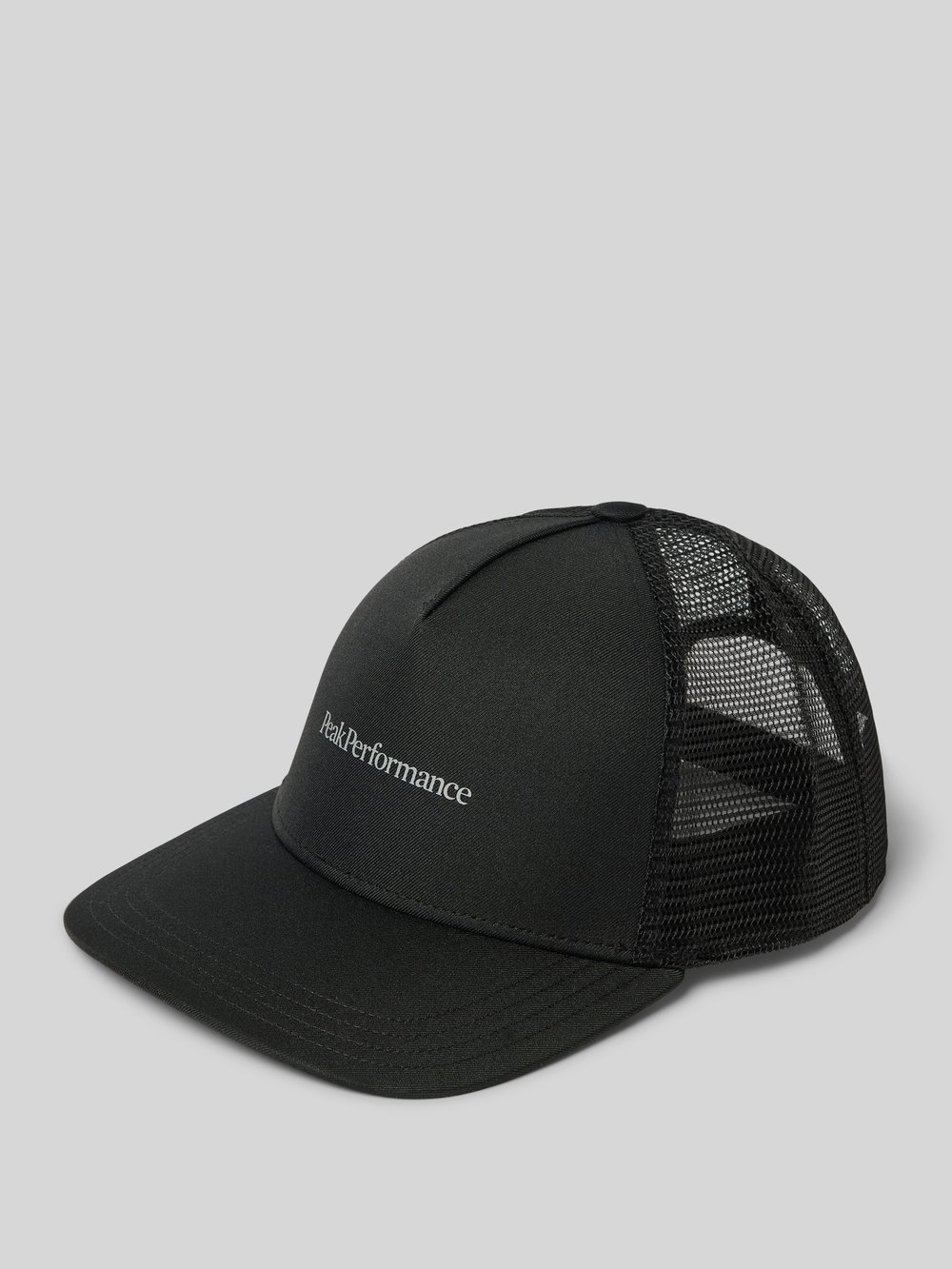 

Кепка Trucker с этикеткой и усиленным козырьком PEAK PERFORMANCE, черный
