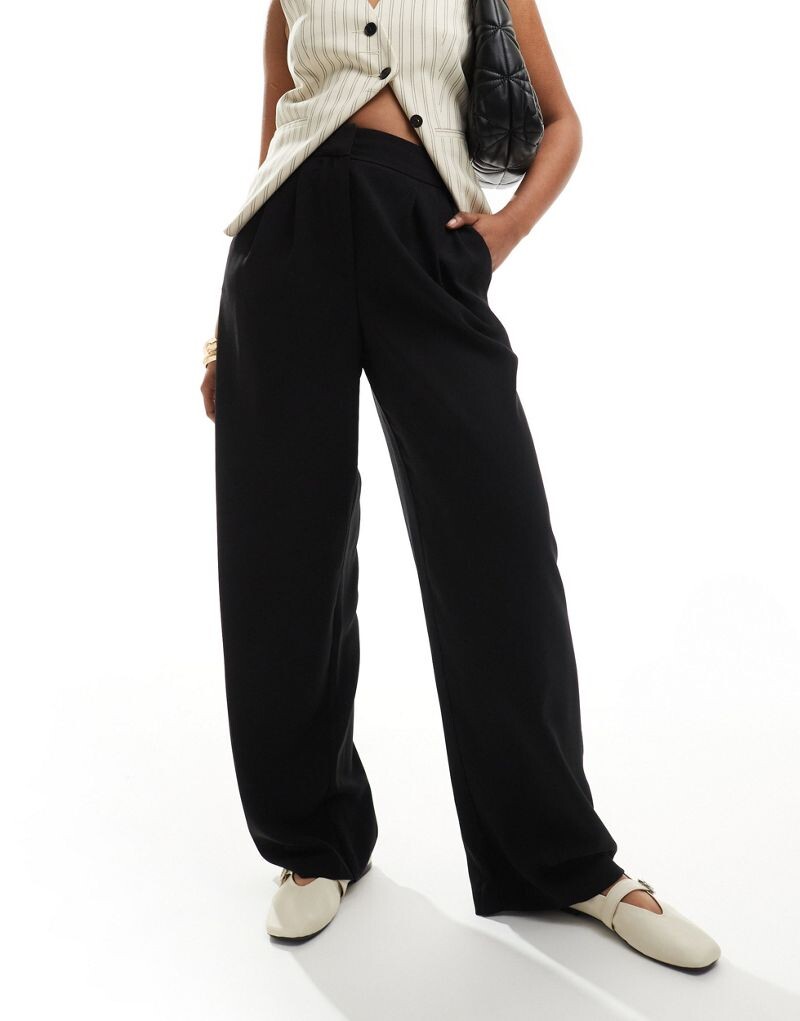 

Черные брюки до щиколотки River Island