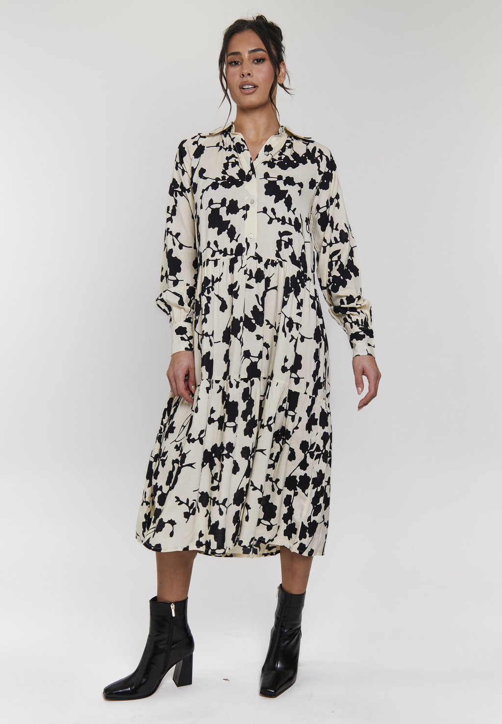 

Платье-рубашка LONG SLEEVE MIDI South Beach, слоновая кость