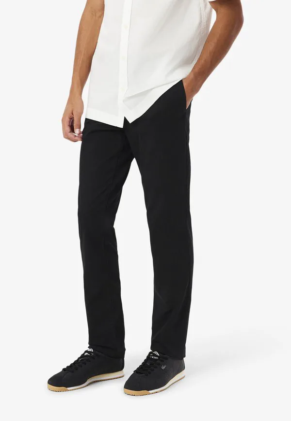 Чинос Lacoste, Noir