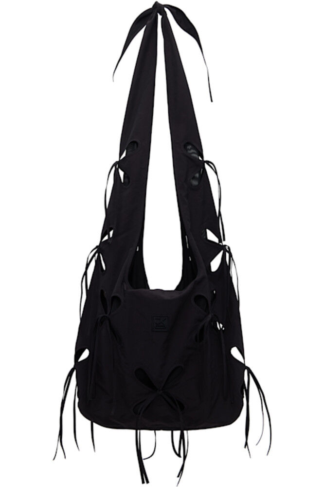 

Сумка Black Chilla Petal Bale Bag J.Kim