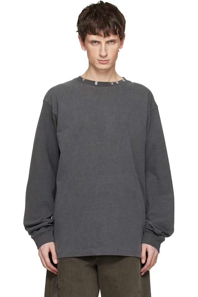 

We11Done Футболка с длинными рукавами с логотипом в виде металлической микрофишки, серого цвета