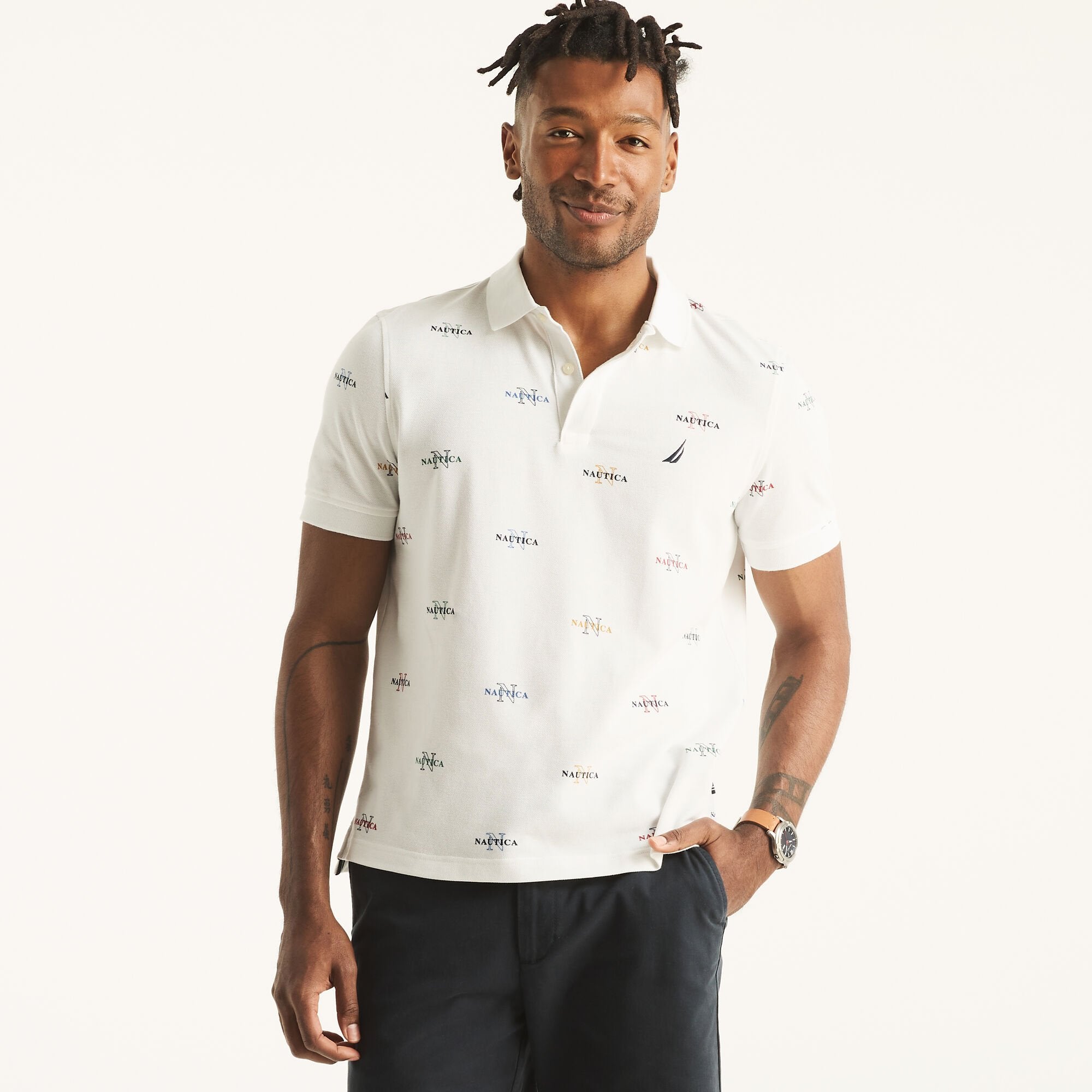 

Мужская рубашка-поло Nautica Classic Fit с принтом, изготовленная из экологически чистых материалов, цвет bright white