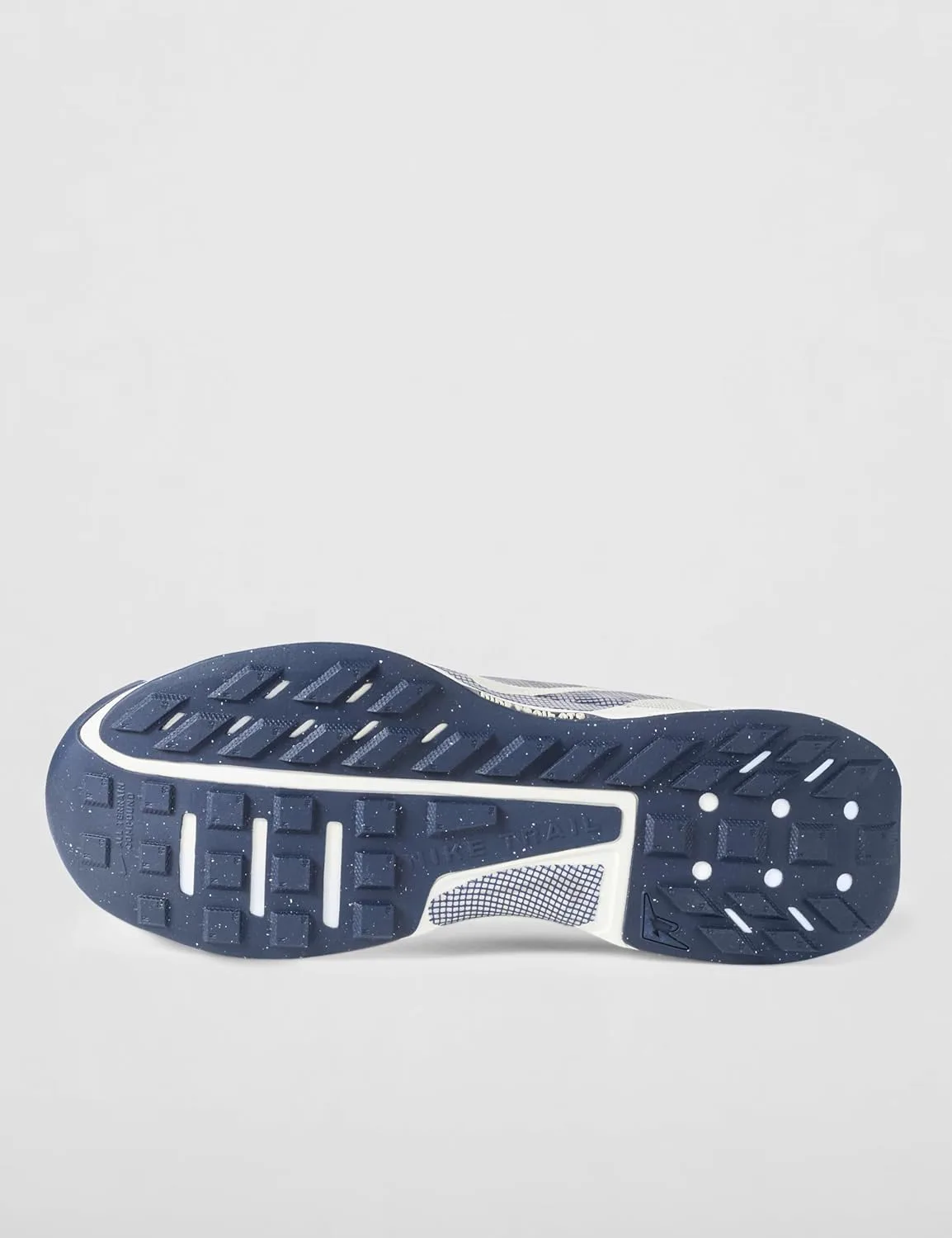 Мужские кроссовки для трейлраннинга Nike Juniper Trail 3, темно-синий — фото 4