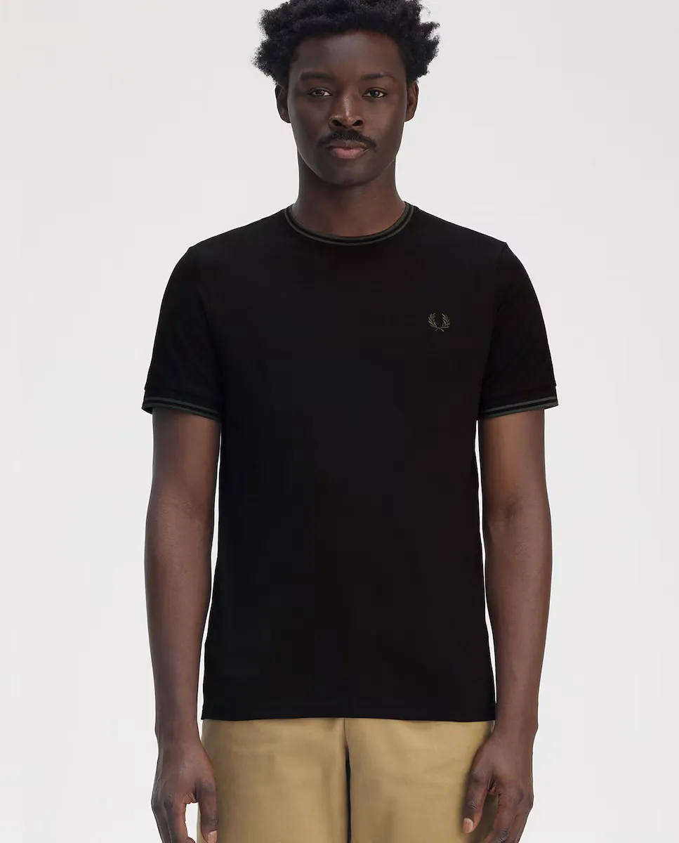 

Мужская футболка с коротким рукавом и отделкой в две полоски Fred Perry, чёрный