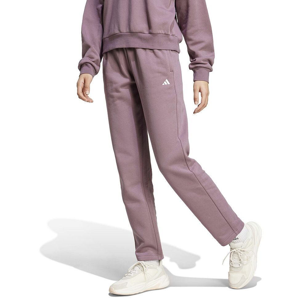 Женские удобные брюки с открытым низом adidas Essentials Small Logo Feel Adidas, цвет Shadow Fig