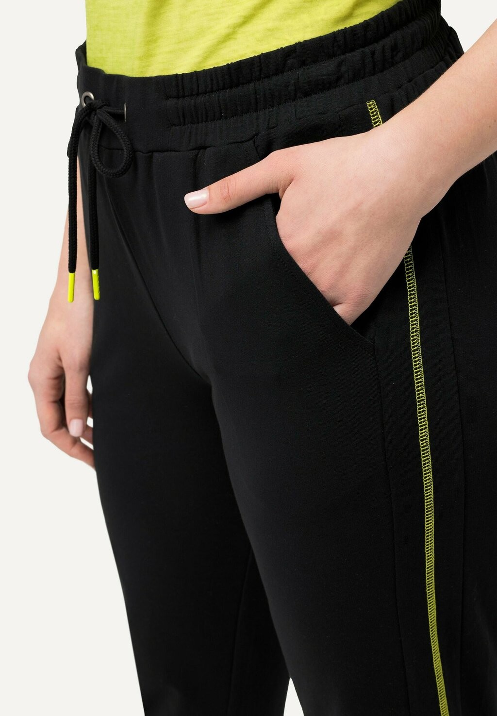 

Спортивные брюки DECORATIVE SEAM Ulla Popken, черный