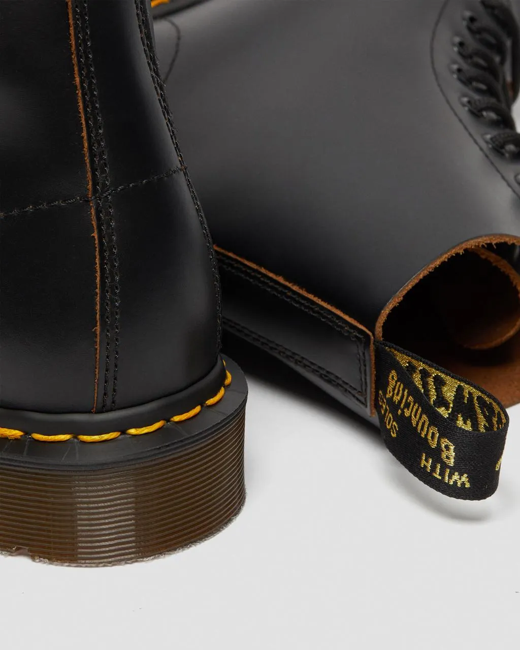 Ботинки винтажные Dr. Martens 1460 Made in England, черный — фото 3