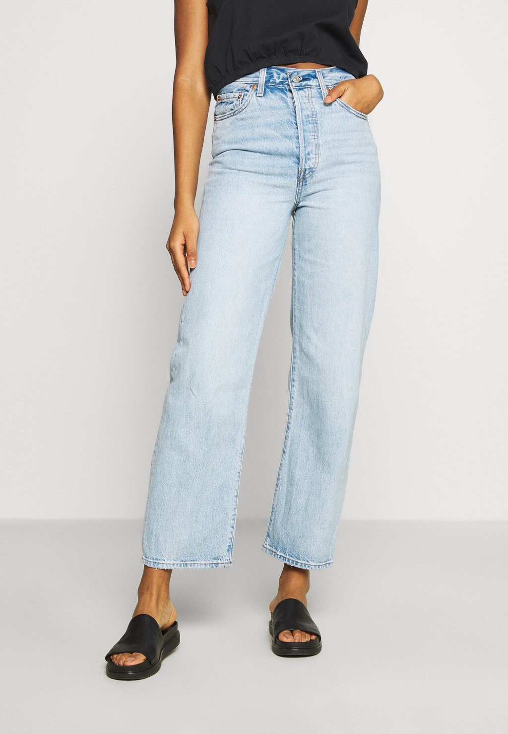 

Прямые джинсы Levi's, средний путь Ribcage Straight Ankle