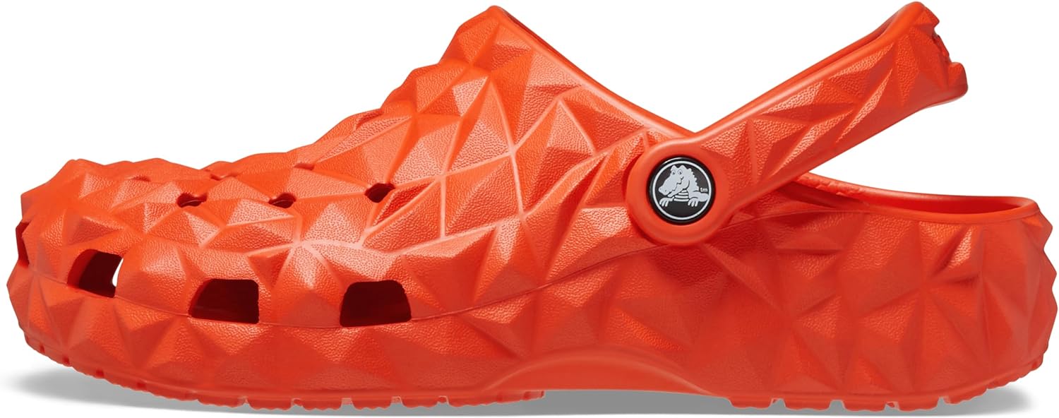 

Унисекс сабо Crocs Classic Geometric, 6 Women/4 Men Lava