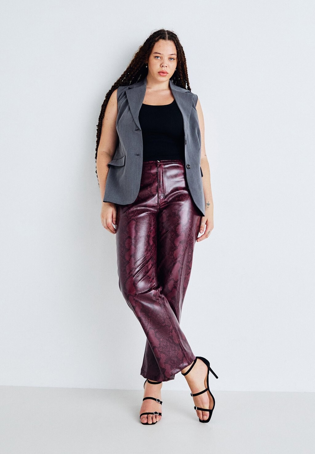 

Брюки CARAZULA PANT ONLY Carmakoma, темно-красный
