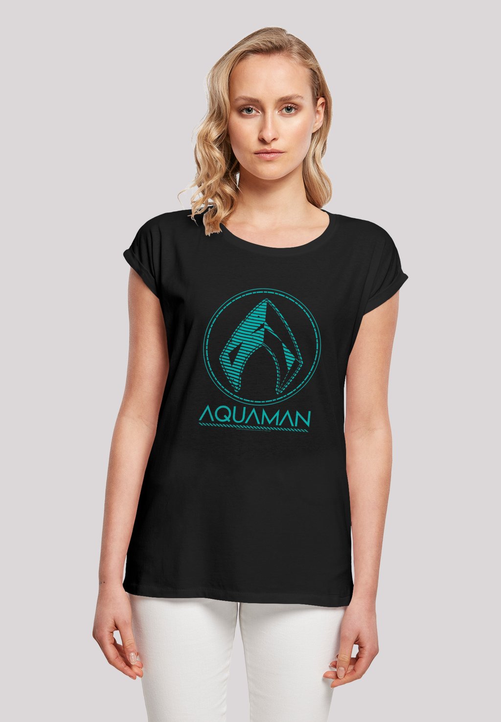 

Футболка с принтом EXTENDED SHOULDER DC COMICS AQUAMAN LOGO F4NT4STIC, черный