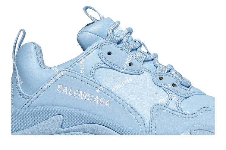 Кроссовки Balenciaga Balenciaga Wmns Triple S Sneaker 'Allover Logo - Light Blue', синий — фото 3