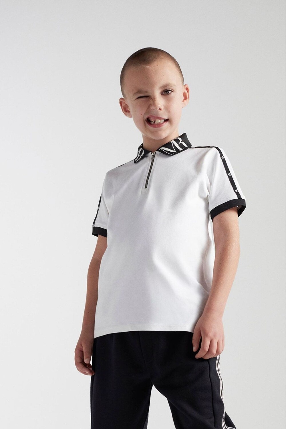 

Элегантная рубашка-поло для мальчика River Island, белый